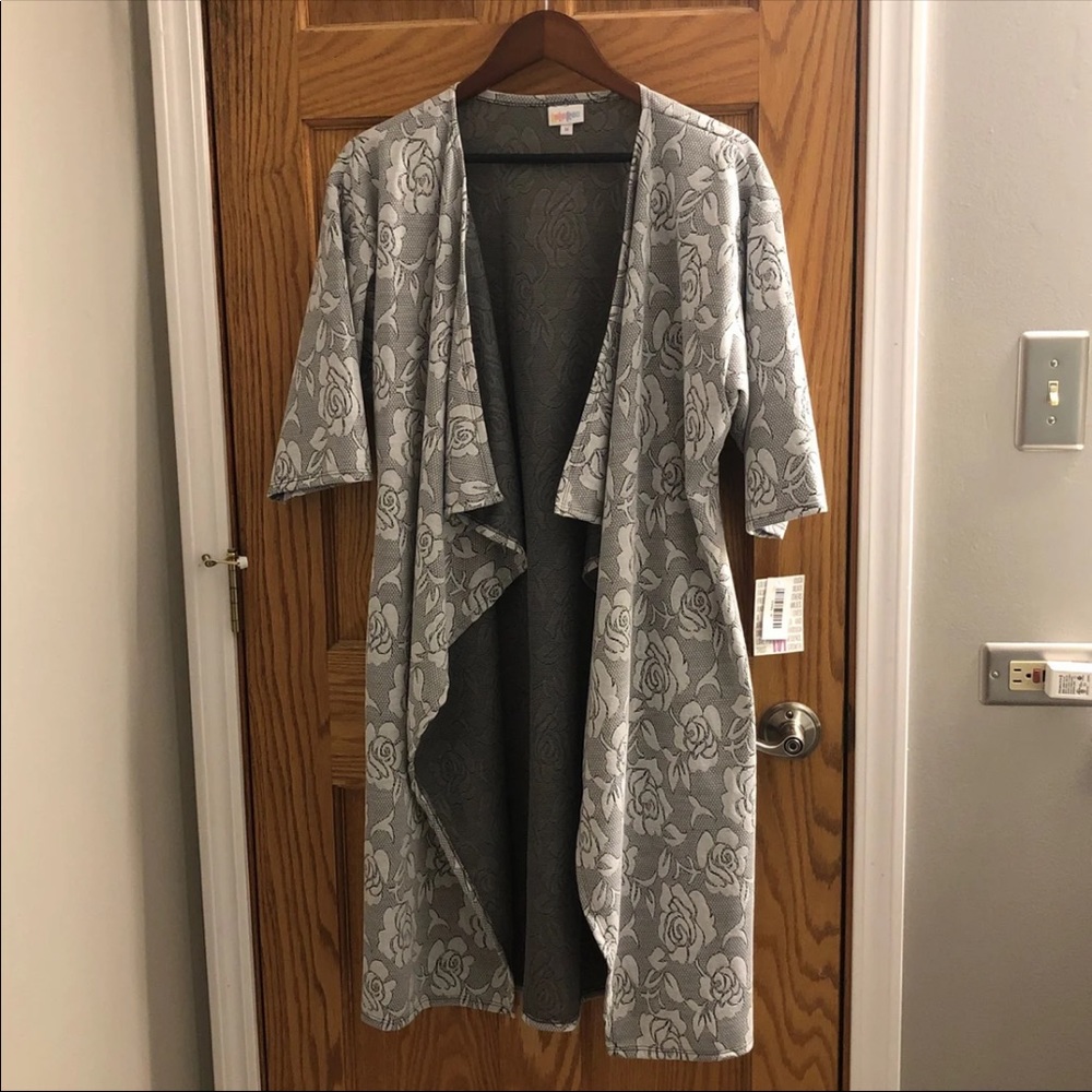 Lularoe floral jacquard Shirley